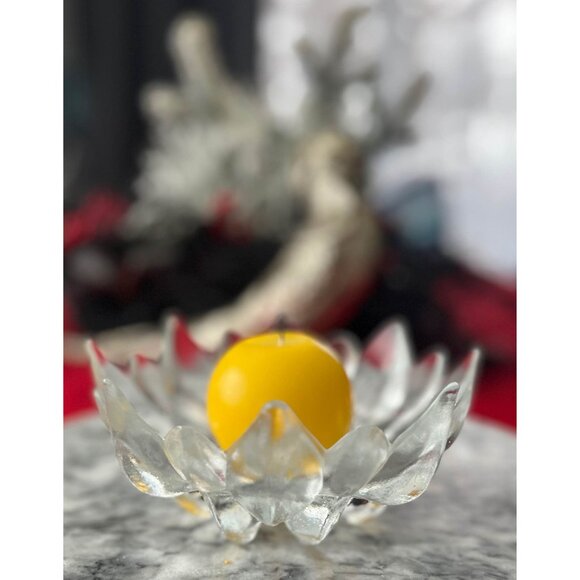 Nybro Sweden clear crystal flower-shaped bowl/candle holder - Picture 6 of 6